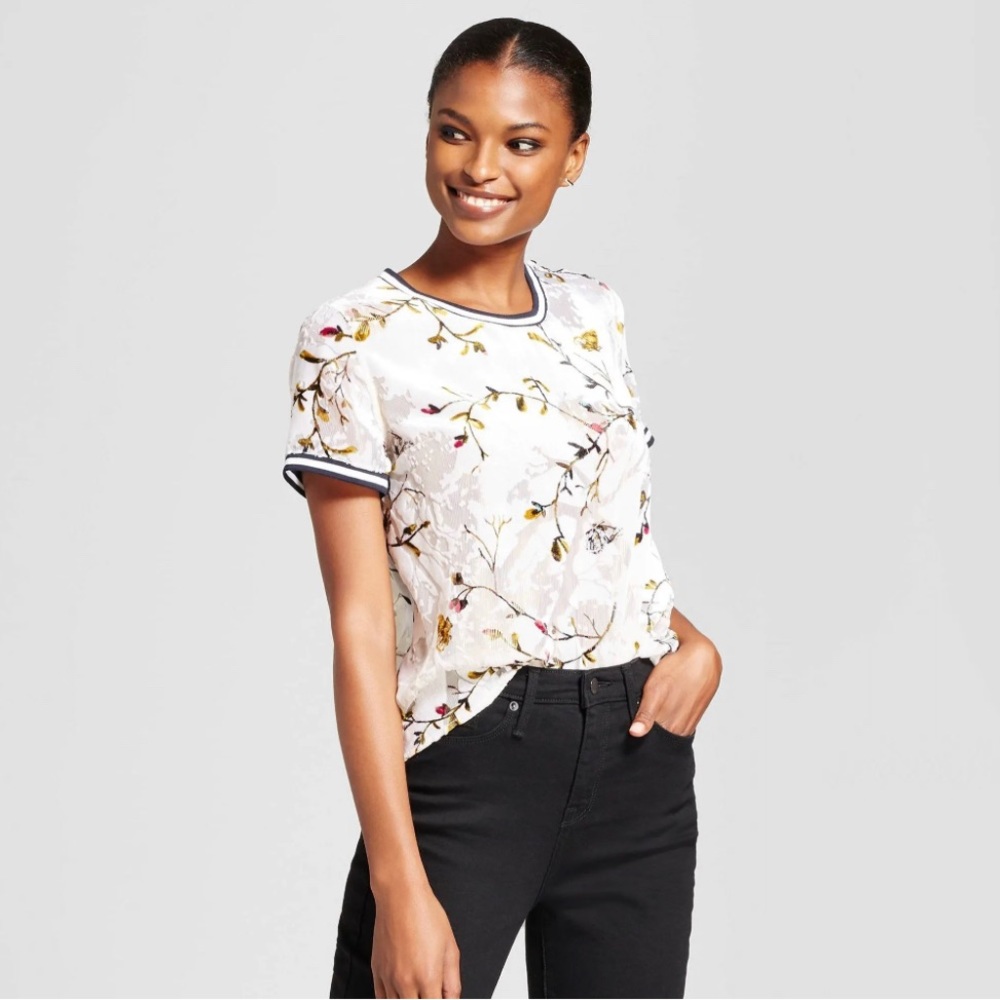 A New Day Burnout Velvet Floral Tee - Size Small